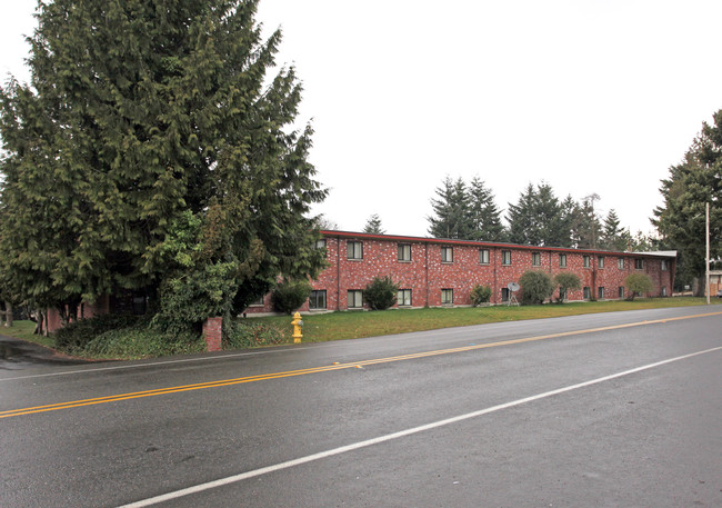 Lake Apartments in Federal Way, WA - Building Photo - Building Photo