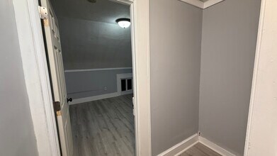 51-57-57 Grove St in Plainfield, CT - Foto de edificio - Building Photo