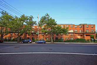 12045 Sutphin Blvd in Jamaica, NY - Building Photo - Building Photo