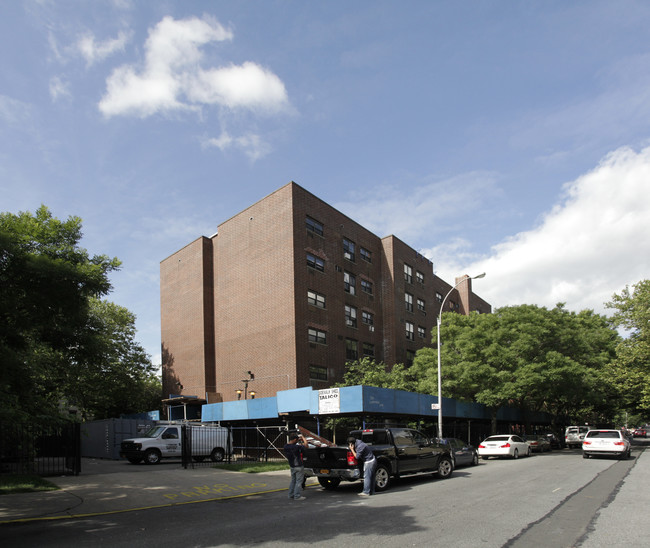 74 Clifton Pl in Brooklyn, NY - Building Photo - Building Photo