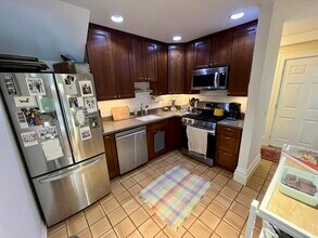 87 Park St, Unit 87 Park in Portland, ME - Building Photo - Building Photo