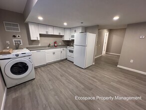 4520 Thompson Ct in Denver, CO - Building Photo - Building Photo