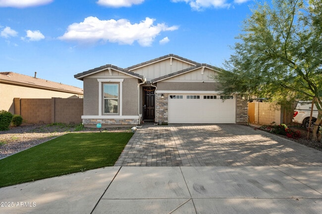 property at 10829 W Hadley St