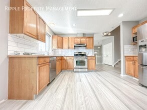 123 Ridgebrook Dr SW in Airdrie, AB - Building Photo - Building Photo