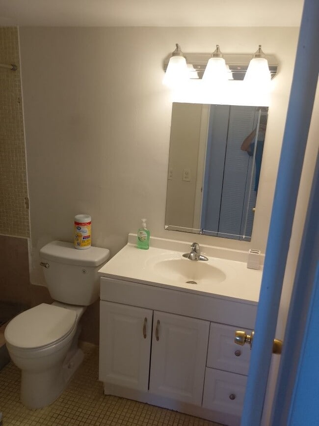 605 Margate Ct in Margate, FL - Foto de edificio - Building Photo