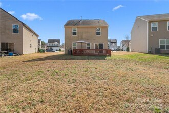 3735 Ernie Dr in Charlotte, NC - Building Photo - Building Photo