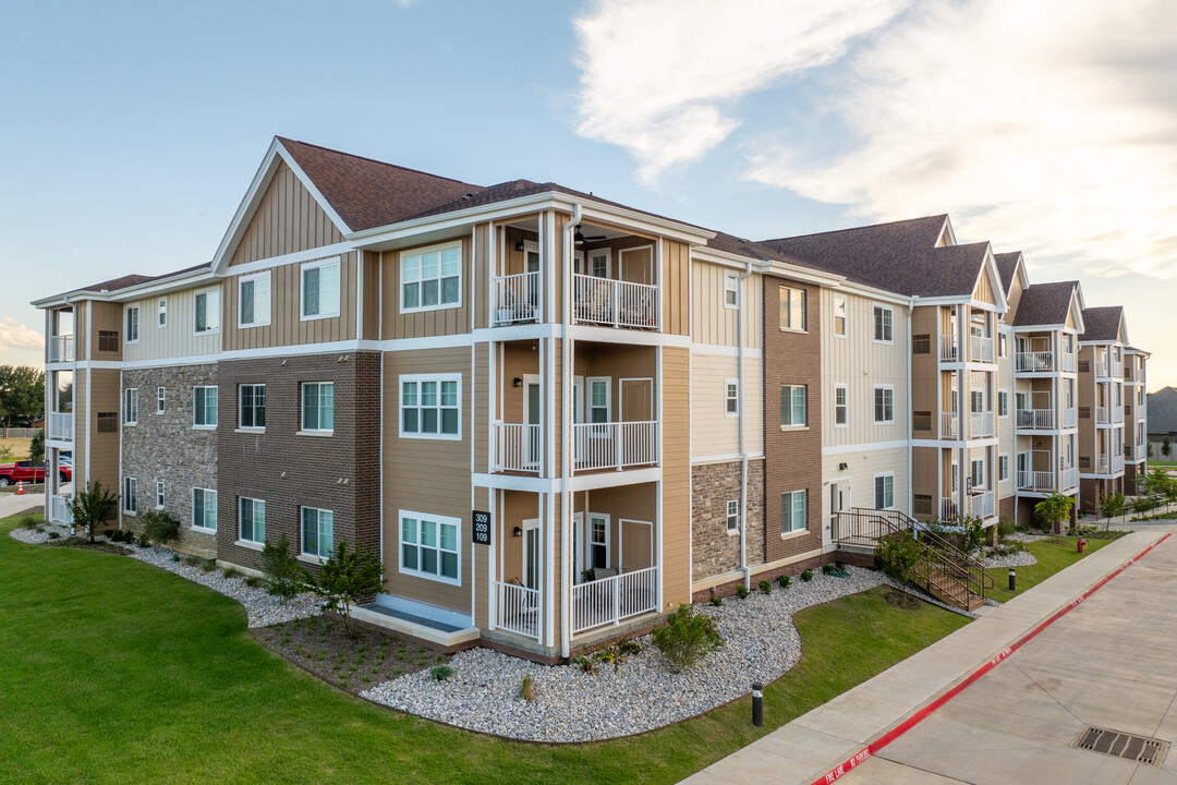 Village Cooperative of Century Hills in North Richland Hills, TX - Building Photo