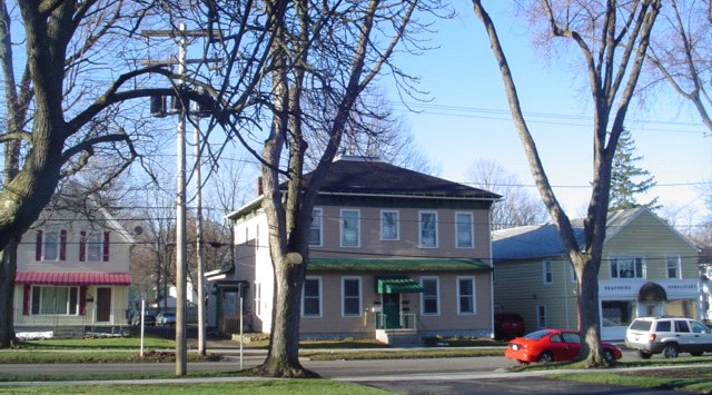 292-296 Union St in Hamburg, NY - Foto de edificio