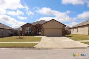 3006 Hedwig St in Killeen, TX - Building Photo