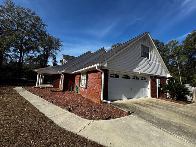 857 Flora Ellen St in Hinesville, GA - Building Photo - Building Photo