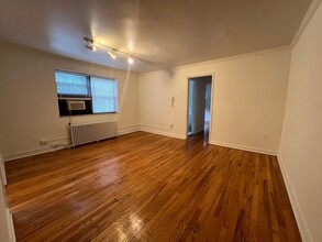 5208-5240 Stanton Avenue in Pittsburgh, PA - Building Photo - Interior Photo