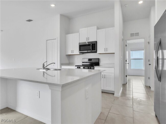 17448 Monte Isola Way in North Fort Myers, FL - Building Photo - Building Photo