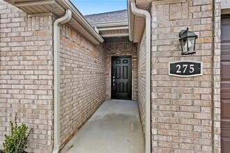 275 W Tyler Rd in Farmington, AR - Building Photo - Building Photo