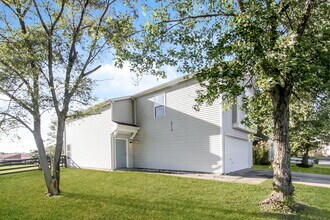 10548 Glenayr Dr in Camby, IN - Building Photo - Building Photo