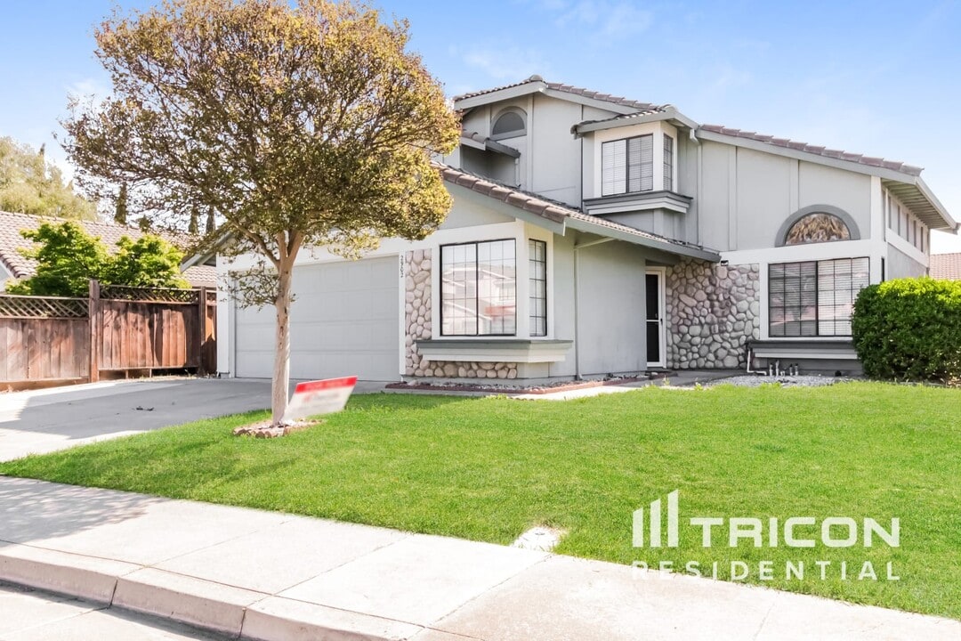 2902 Cascade Ln in Fairfield, CA - Building Photo