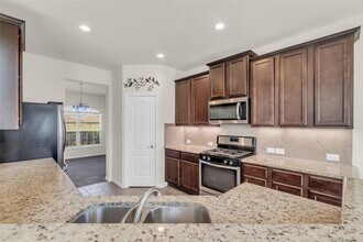 13313 Suntail Ct in Texas City, TX - Building Photo - Building Photo