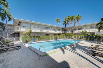 Boutique Apts // Bayside Apts LLC in Miami, FL - Building Photo - Building Photo