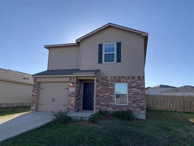 217 Denson Ln in Jarrell, TX - Foto de edificio - Building Photo