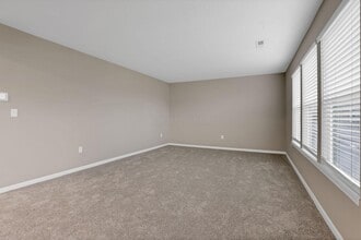 7449 Sugarbark Dr in Canal Winchester, OH - Building Photo - Building Photo