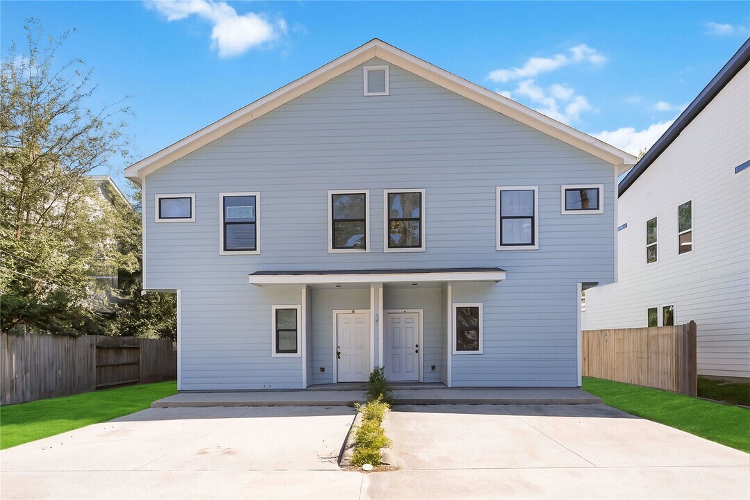 8710 Knox St in Houston, TX - Foto de edificio