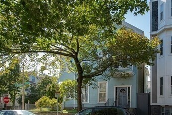 357 K St, Unit 2 in Boston, MA - Building Photo - Building Photo