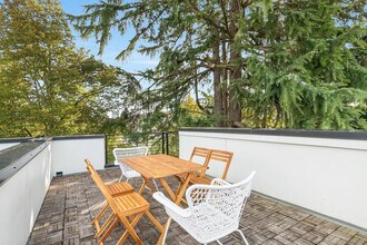 9417 Roosevelt Way NE in Seattle, WA - Building Photo - Building Photo
