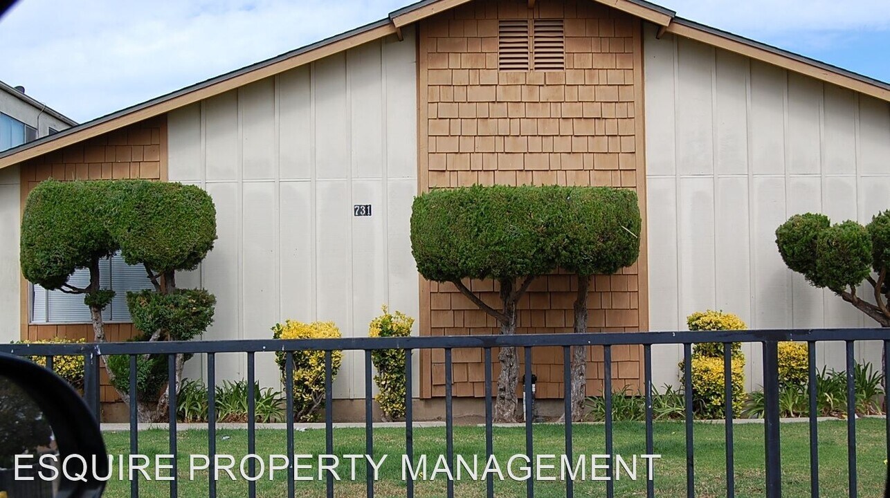 731 S F St in Oxnard, CA - Building Photo