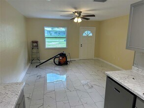 39346 Rusbe Dr in Zephyrhills, FL - Building Photo - Building Photo