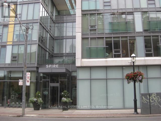 33-2133 Lombard St in Toronto, ON - Building Photo