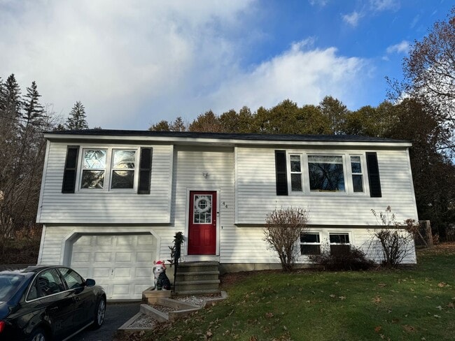 property at 44 Harvest Ln
