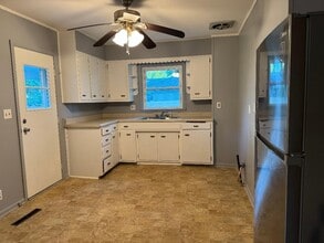 262 W Myrtle St in Herscher, IL - Building Photo - Building Photo