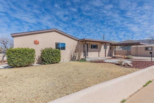 1500 Utah Ave in Alamogordo, NM - Building Photo - Building Photo