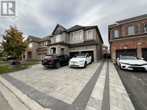 22 Elderslie Cres in Vaughan, ON - Building Photo - Building Photo