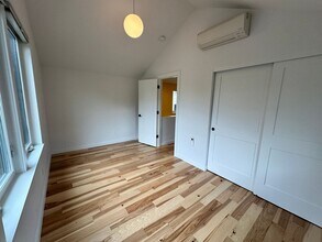 5774 NE Rodney Ave in Portland, OR - Building Photo - Building Photo