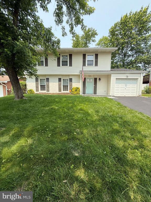 property at 7896 Pavilion Dr