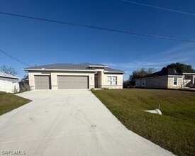 1819 NW 2nd Pl in Cape Coral, FL - Building Photo - Building Photo