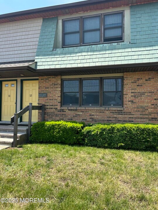1198 Ocean in Sea Bright, NJ - Building Photo