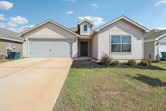 413 Trinity Trl in Denton, TX - Building Photo - Building Photo