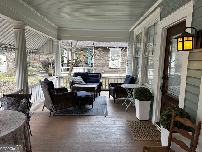 828 Ponce De Leon Pl NE in Atlanta, GA - Foto de edificio - Building Photo