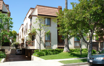 605 W Lexington Dr in Glendale, CA - Building Photo - Building Photo