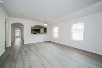 312 Fallow Deer Dr in Huntsville, TX - Building Photo - Building Photo