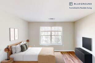 160 Boylston St in Newton, MA - Building Photo