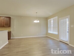 8757 Royalwood Dr in Fort Worth, TX - Building Photo - Building Photo