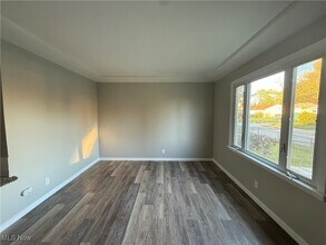 4468 E 156th St in Cleveland, OH - Building Photo - Building Photo