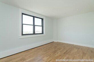 1410 Columbia Rd in Boston, MA - Building Photo - Building Photo