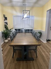 7478 Hawks Cir in Hanahan, SC - Foto de edificio - Building Photo