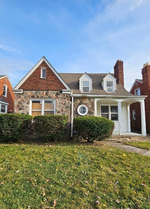 10326 Beaconsfield St in Detroit, MI - Building Photo