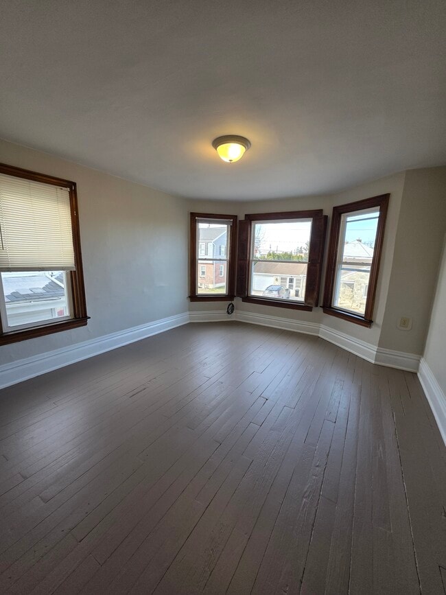 225 Pleasant St, Unit 2F