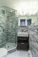 124 Ridge St, Unit 4 in New York, NY - Building Photo - Building Photo