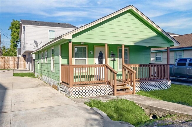 property at 3908 Harvard St